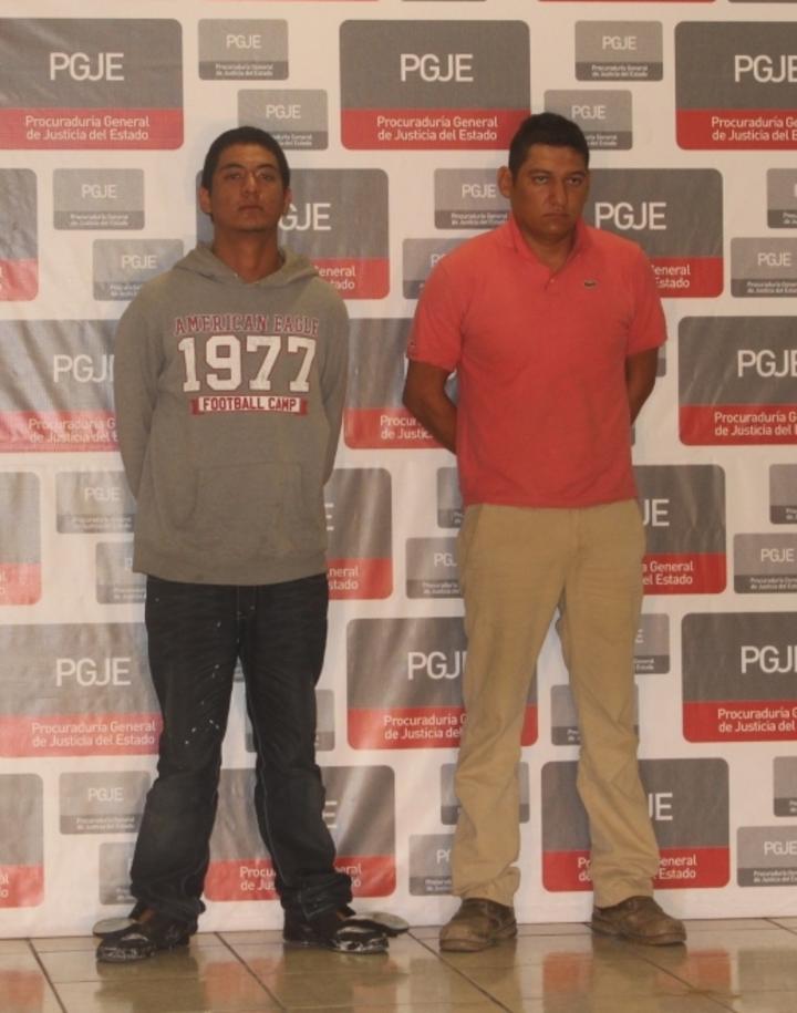 Los detenidos fueron identificados como Reinold Roldán Sánchez de 28 años de edad y Javier Sánchez Fuentes de 33 años. (El Siglo de Torreón)