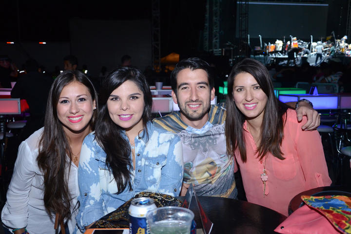 Renata, Mayté, Miguel y Sandra.