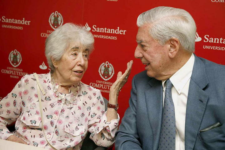 Pese a su avanzada edad, Bernárdez mantenía una activa vida cultural en España y Francia hasta que sufrió el accidente vascular en una calle de París el pasado 5 de noviembre, de acuerdo a fuentes próximas a la viuda de Cortázar. (ARCHIVO)