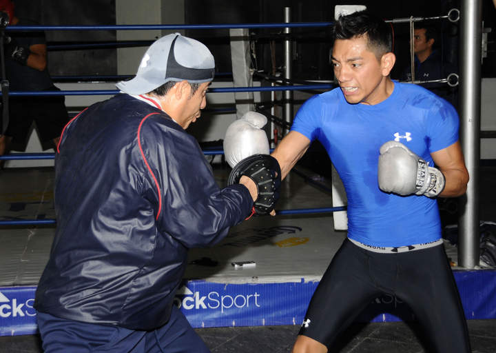 El boxeador de la Comarca ha sido exigido a fondo en el gimnasio por su entrenador Manuel López, por lo que esperan ganar de gran forma.