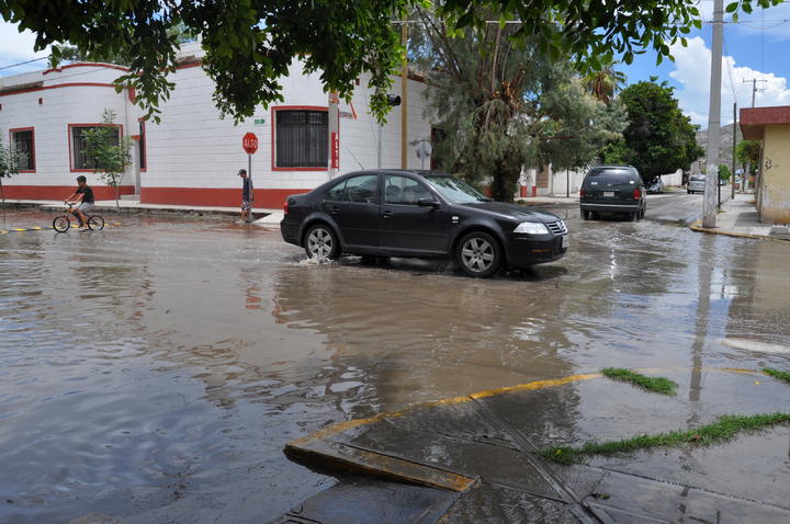 Desde el 16 de noviembre inició el levantamiento del censo de daños por las lluvias en Lerdo, un requisito para acceder a los recursos del Fondo de Desastres Naturales. (El Siglo de Torreón).