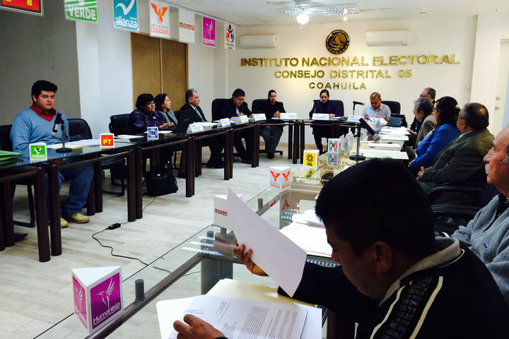 Próximas elecciones. Con la instalación de los consejos, se formaliza el proceso electoral federal 2014-2015.