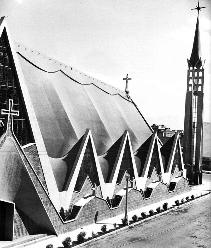 Iglesia de la Virgen de la Medalla Milagrosa, 1953.