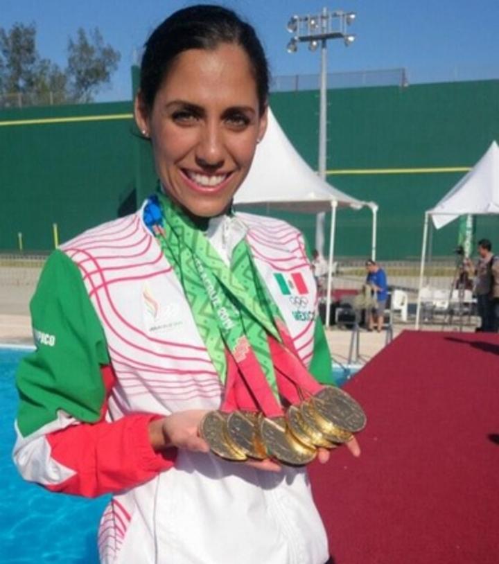 La originaria de Jalisco se convierte en la máxima medallista de Veracruz 2014 hasta el momento. (@CONADE) 