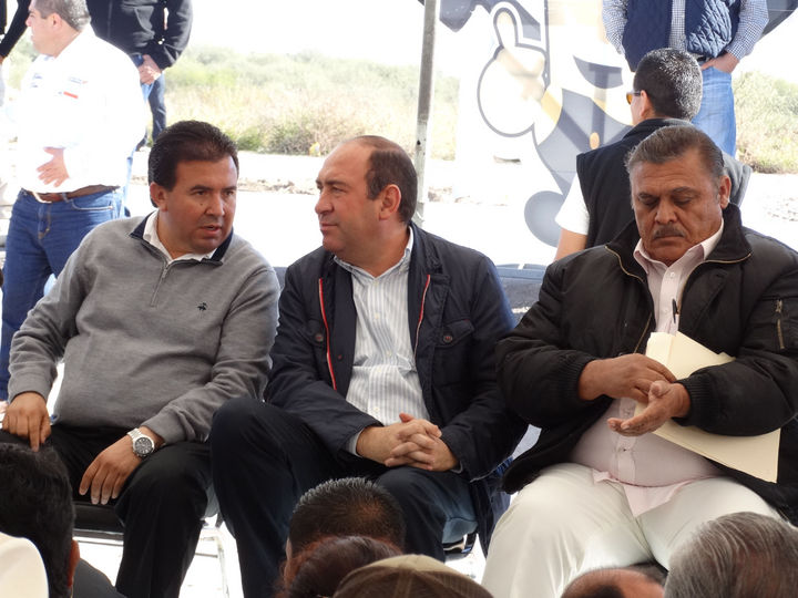 Recursos. El gobernador Rubén Moreira, anunció un recurso de 600 millones de pesos en obras para Madero en tres años.