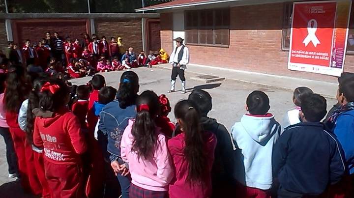 La ceremonia de inicio se llevó a cabo en la primaria Popular Número 1 de la colonia Martínez Adame, de Torreón. (El Siglo de Torreón)
