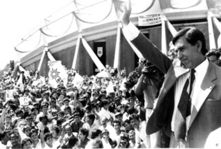 Líder. Momentos de la campaña de Cárdenas en 1988 rumbo a la presidencia de la República.