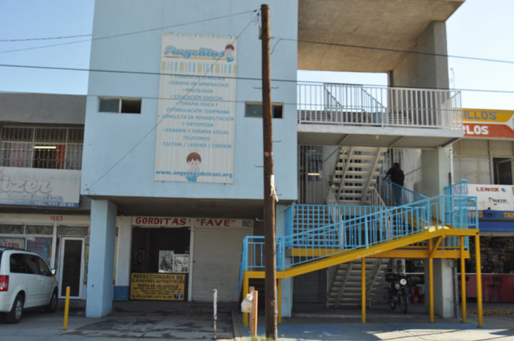 Ubicación. Las instalaciones del CAEI Torreón se encuentran en  Águila Nacional 1807 oriente en el segundo piso. 