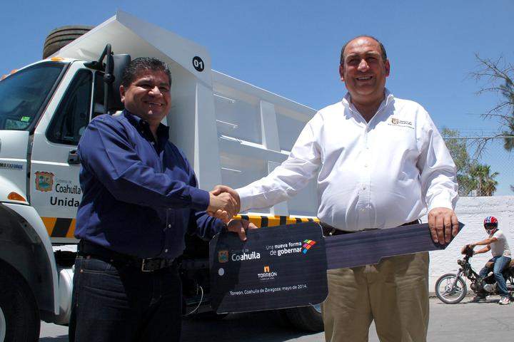 Desde el inicio de la administración, Miguel Ángel Riquelme que ha transitado del Gobierno del Estado al municipio, se comprometió a atraer inversiones para Torreón. (ARCHIVO)