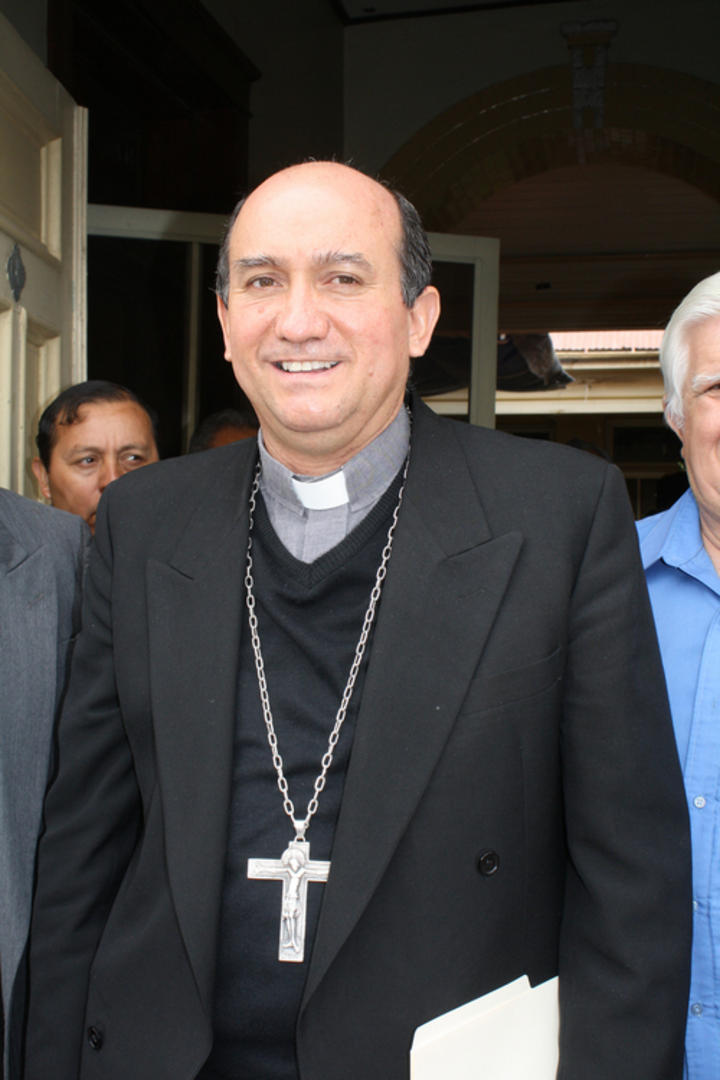 Torres Campos ofreció una conferencia de prensa, para dar a conocer sobre este nuevo nombramiento que le otorga el Papa Francisco. (Archivo)
