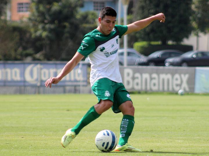 Luis Ángel Mendoza se incorporó ayer al Santos Laguna.

