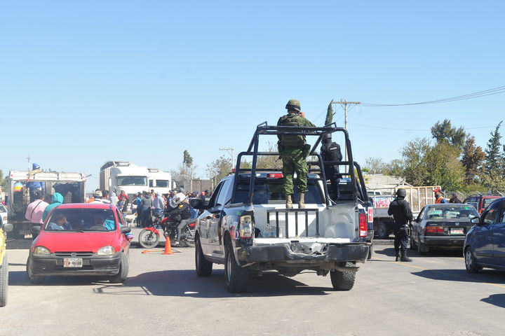 Detenido. Intenta asaltar a una mujer y se lleva tremenda golpiza del esposo que lo mandó al Hospital General de Lerdo. 