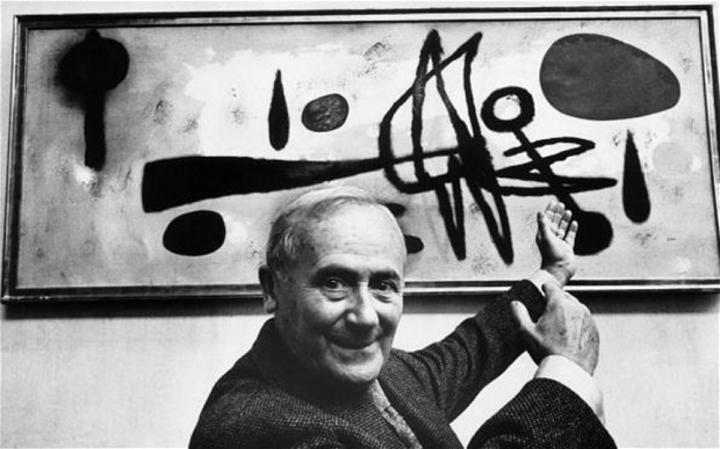 Seducido por el surrealismo, Miró firmó el 'Manifiesto' e incorporó a su obra inquietudes propias de dicho movimiento, como el jeroglífico y el signo caligráfico. (TOMADA DE INTERNET)