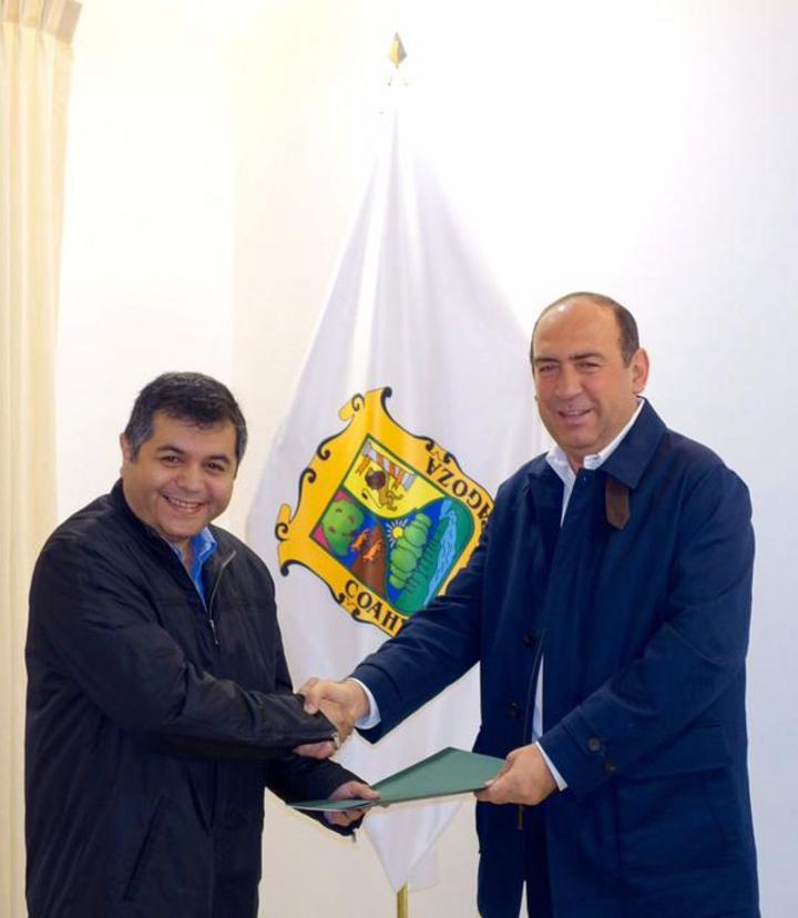 Eduardo Olmos será el enlace del Gobierno Federal con las dependencias de la Administración Pública Central. (Twitter)
