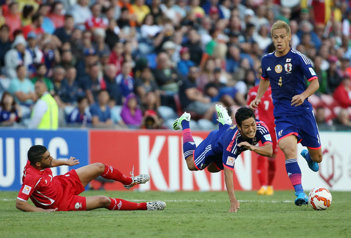En su debut en la Copa Asiática, la selección de futbol de Japón se llevó el triunfo ante los palestinos, el marcador fue contundente, 4-0. (EFE)