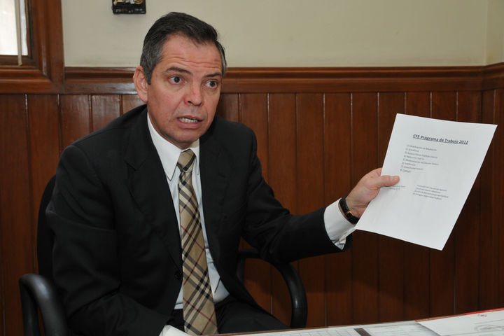 Pendiente. El extesorero, Pablo Chávez Rossique, fue acusado de desacato por un tribunal.
