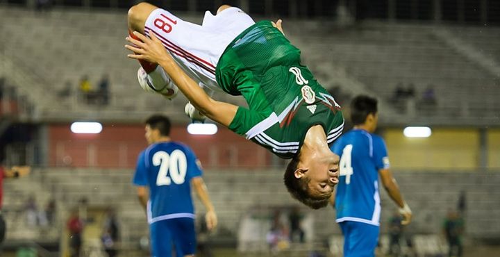 La Selección Mexicana logró su pase al Mundial Sub-20 de Nueva Zelanda 2015 al derrotar 3-1 a su similar de El Salvador. Tricolor Sub-20 califica al Mundial