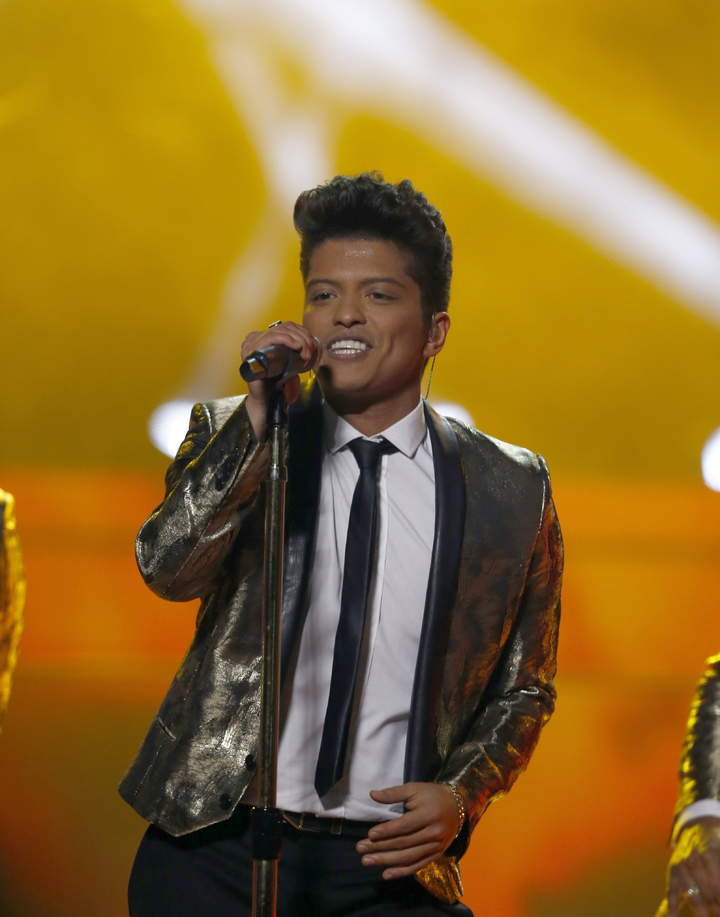 Bruno Mars adquirió la lujosa residencia por seis millones 500 mil dólares. (Archivo)