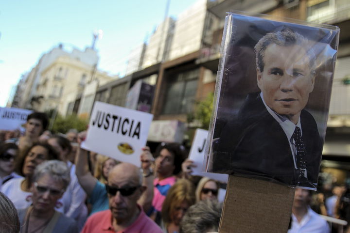 Abre cerrajero dudas en el caso Nisman