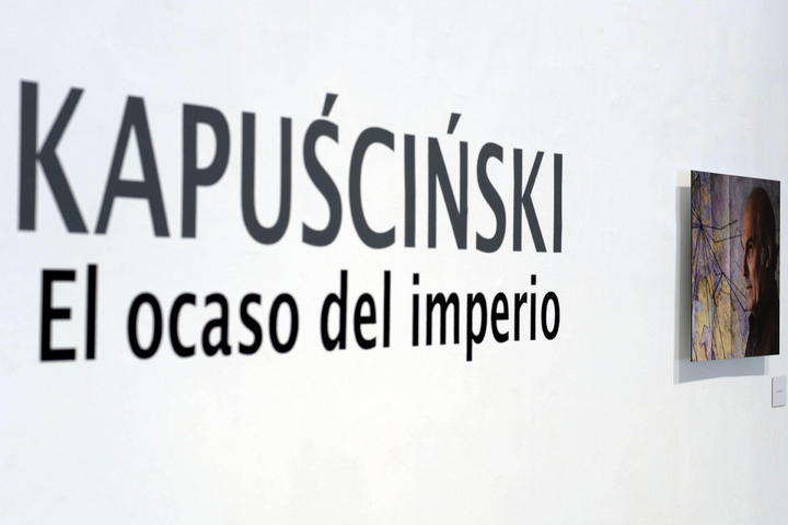 Kapuscinski se convirtió en el escritor polaco más traducido y publicado en el extranjero. (ARCHIVO)