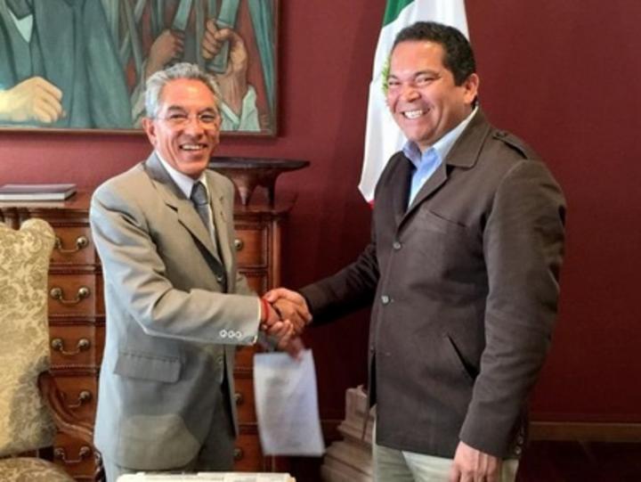 Oseguera oficializó su renuncia al cargo para registrarse como precandidato del Partido Revolucionario Institucional (PRI) para la presidencia municipal de Morelia. (Twitter)