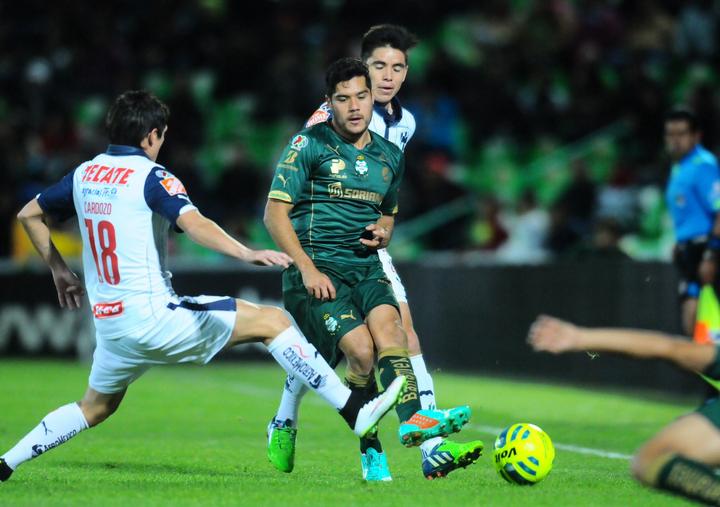 Javier Orozco tuvo varias oportunidades para anotar que desperdició, sin embargo puso el pase para uno de los goles del encuentro.