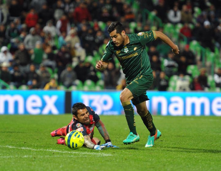 El delantero santista Javier 'Chuletitas' Orozco pudo anotar su primer gol del torneo ante Rayados. (Archivo)