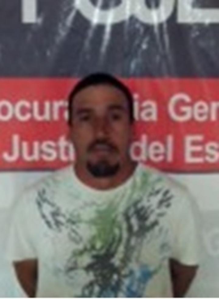 PGJE detiene en Torreón a tres por diversos delitos