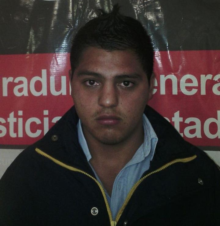 PGJE detiene en Torreón a tres por diversos delitos