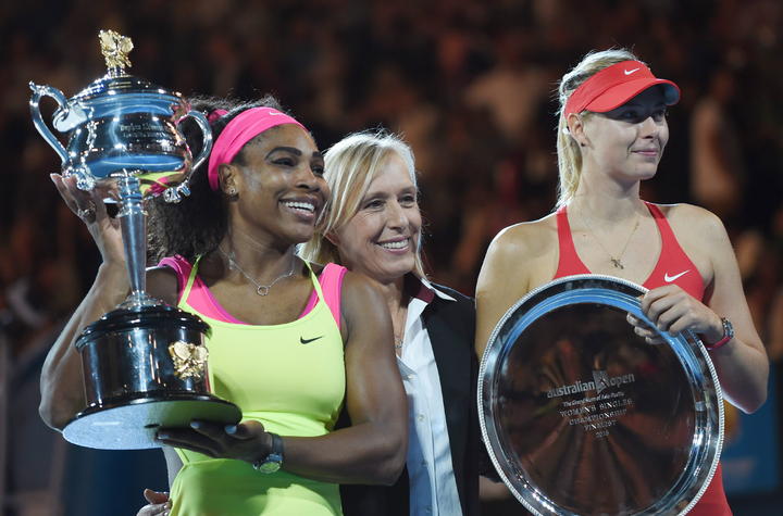 Serena Williams venció a Maria Sharapova y es la segunda máxima ganadora de 'grandes'. (EFE)

