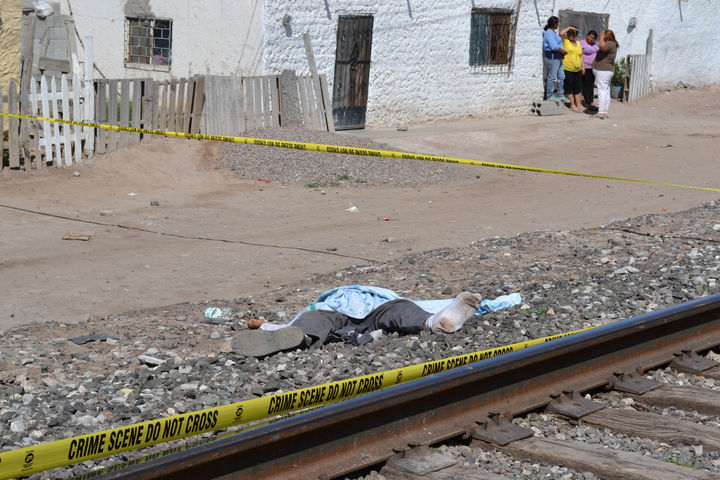 Mortal. El cuerpo de Enrique quedó a unos diez metros de la casa, en el terraplén de las vías ferroviarias.