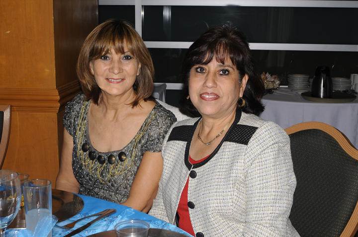 Lucy Ortega y Bertha Magadán.