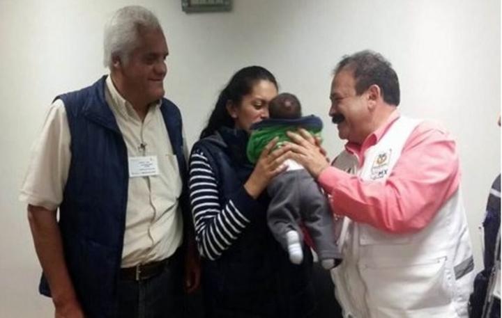 El DIF de la ciudad de México dio la bienvenida al menor de nombre José, quien fue llevado al Hospital Shriners debido a las lesiones en 80 por ciento de su cuerpo. (Twitter)