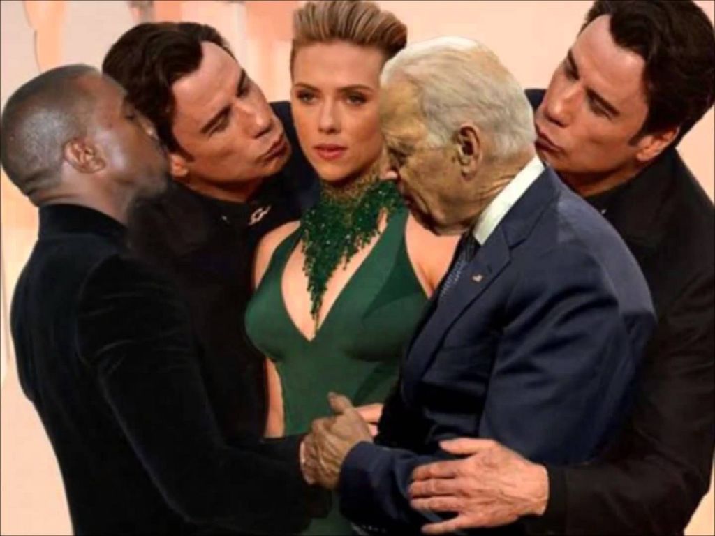 Burlas. La imagen entre Scarlett Johansson y John Travolta  inspiró memes que circularon en las redes sociales.