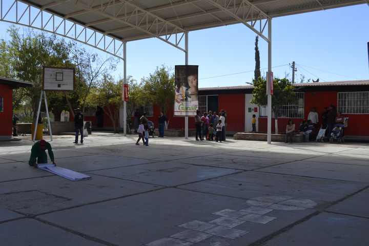 Mejoras. Seguirán realizando obras en escuelas.