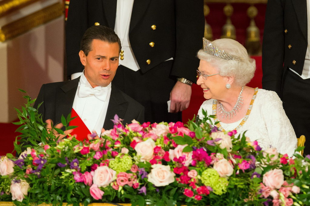 Visita. El presidente Peña visitó el parlamento inglés y se vio con la reina Isabel II, con quien charló largamente. 