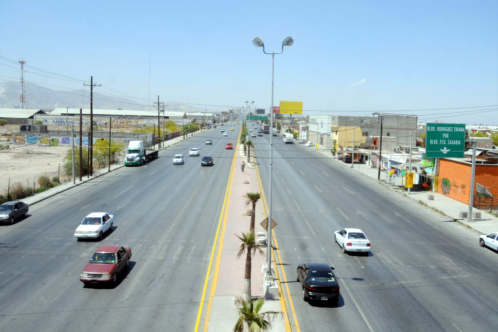 Este mismo año deberá arrancar la obra del sistema de transporte colectivo BRT, que tendrá como eje troncal el bulevar Torreón-Matamoros, precisamente desde el vecino municipio hasta el sector Alianza. (Archivo)
