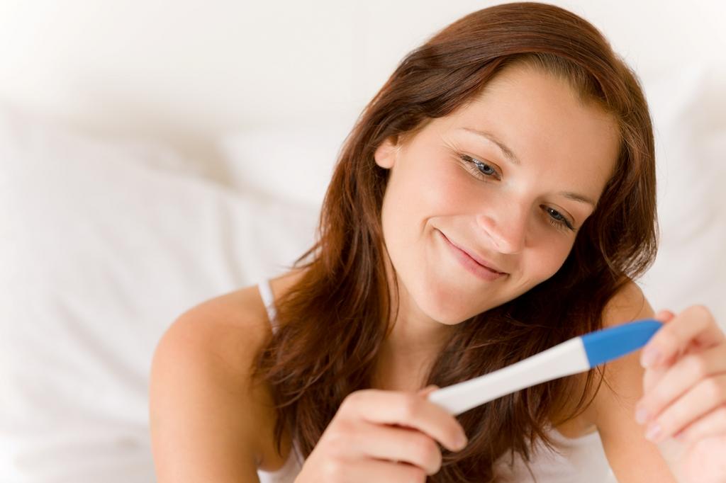 Las pruebas caseras permiten conocer fácil y rápidamente si una mujer está embarazada o no. (ARCHIVO)