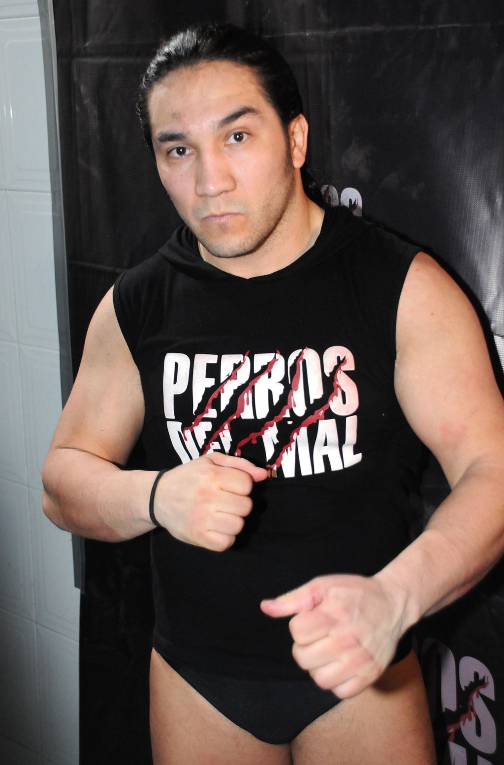 La madrugada de este sábado falleció el luchador Pedro Aguayo Ramírez, mejor conocido como 'El Hijo del Perro Aguayo', a causa de un traumatismo cervical derivado de una patada. El primero de la Dinastía