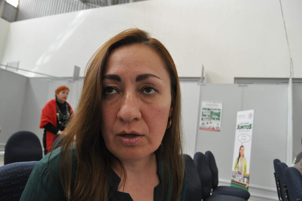 Silvia González Rosas, administradora local de servicio al contribuyente en el SAT Torreón, dijo que se ha tenido una buena respuesta en cuanto a la incorporación de nuevos contribuyentes. (Archivo)
