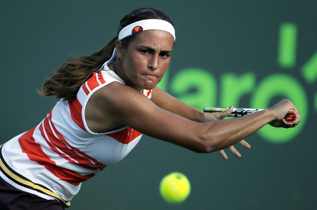 Mónica Puig sigue sin levantar vuelo y sumó su quinta derrota en rondas inaugurales tras caer 7-6 (11/9) y 7-6 (7/3) ante Irina Falconi. Puertorriqueña Mónica Puig suma su quinto descalabro  