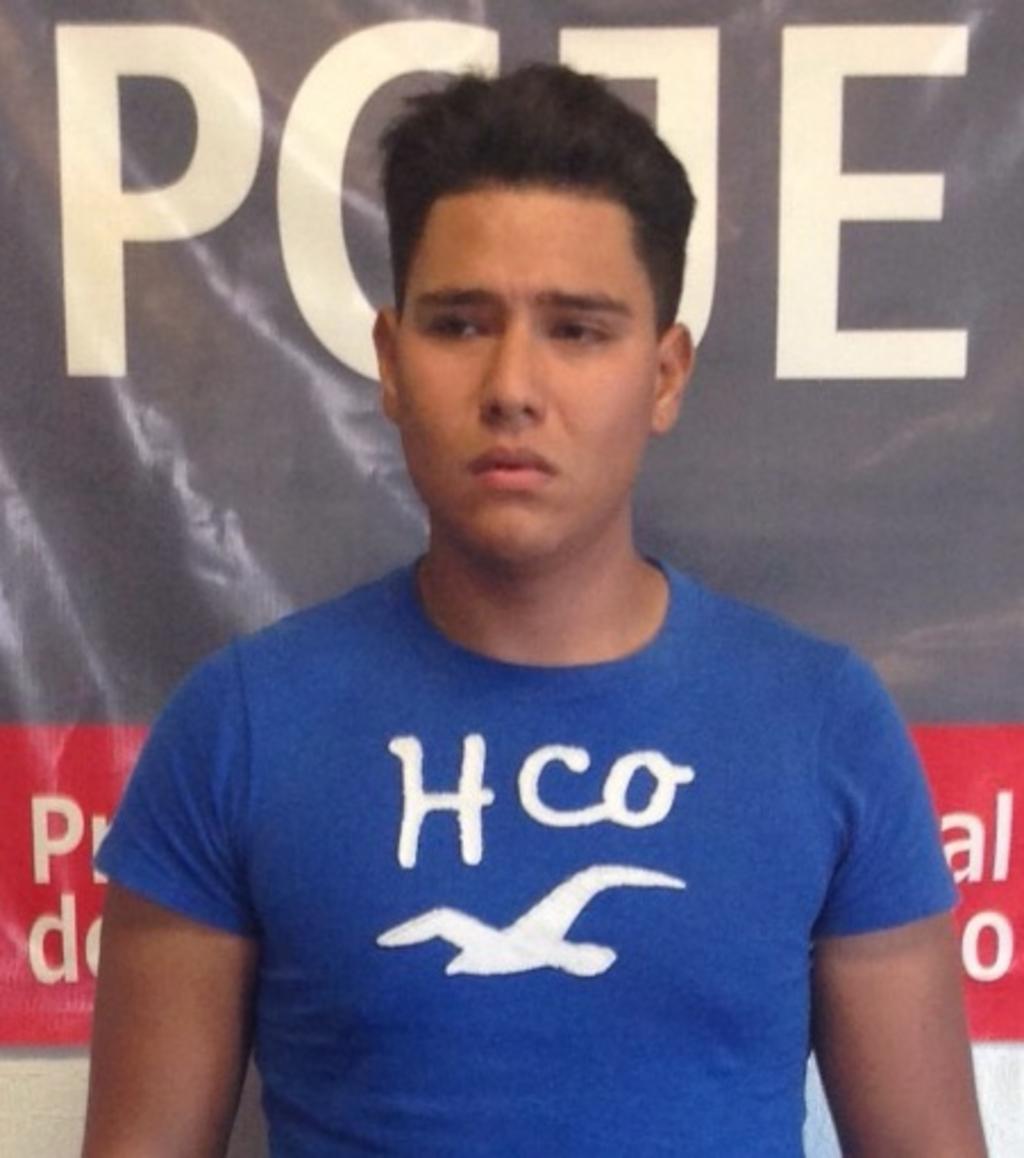 Salvador Varela Rangel, de 18 años, fue detenido por el delito de narcomenudeo.