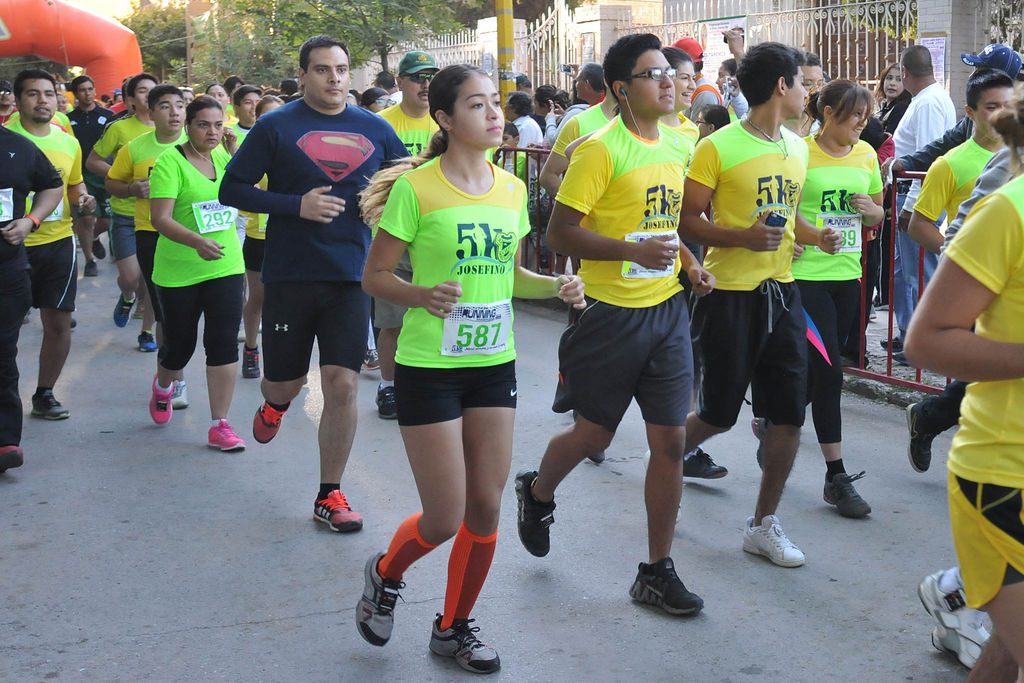 La primera carrera 5 K Josefino, que se llevó a cabo en Ciudad Lerdo, tuvo gran éxito. (Fotografía de Jesús Galindo)