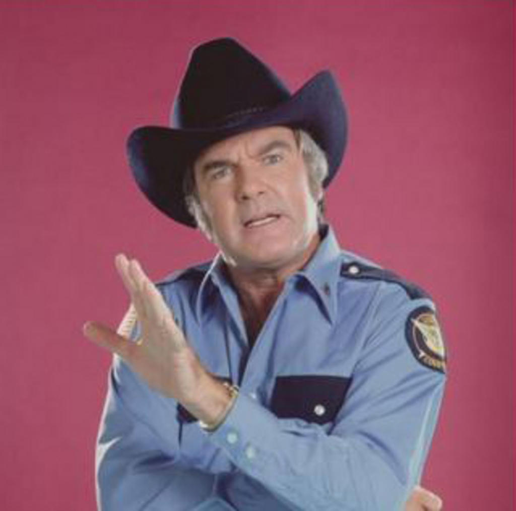  James Best destacó por su participación como el sheriff “Rosco P. Coltrane” en la serie Duques de Hazzard. (Twitter)