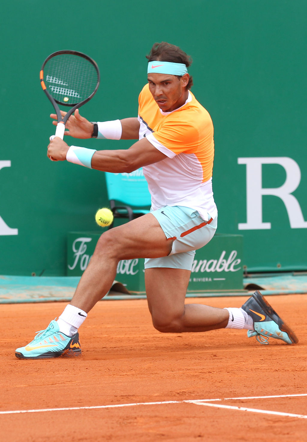 Rafael Nadal se impuso al francés Lucas Puille, por 6-2 y 6-1. (AP)
