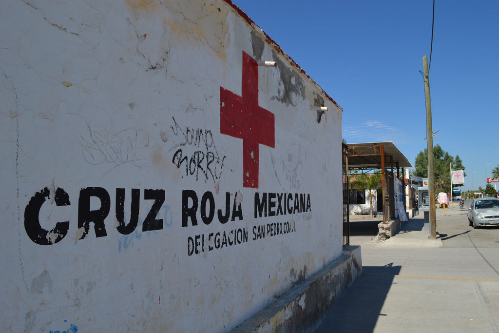 Invitan. La Cruz Roja de San Pedro prepara una campaña de venta de lentes a bajo costo entre la población. (ROBERTO ITURRIAGA)