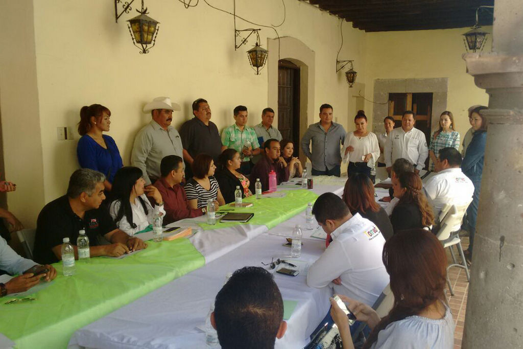 Se reúnen. El Pueblo Mágico de Mapimí fue sede de la sesión del Consejo de Promoción turística de La Laguna.
