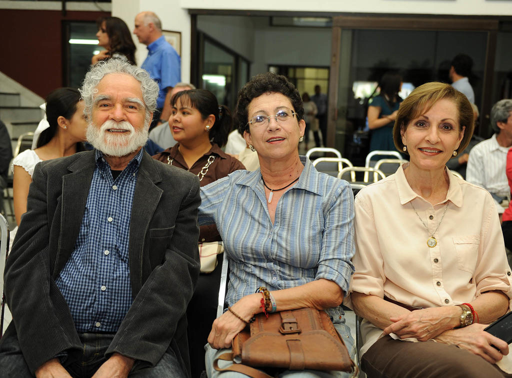Saúl Rosales, Guadalupe Castro e Hilda Patricia Pérez.