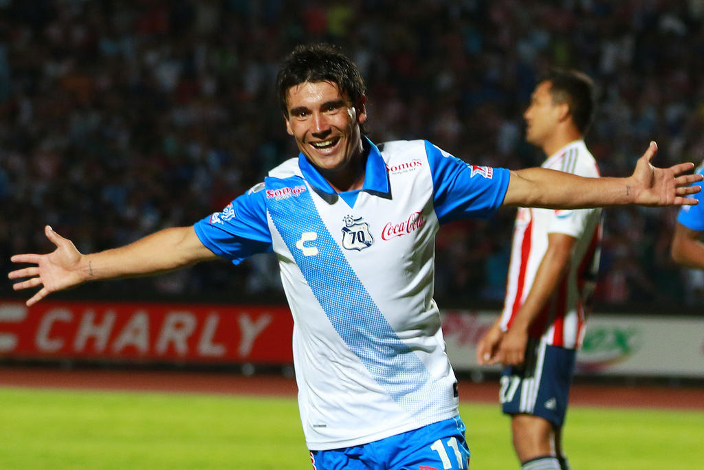 “El Chavo” Alustiza anotó los dos últimos goles de La Franja anoche.