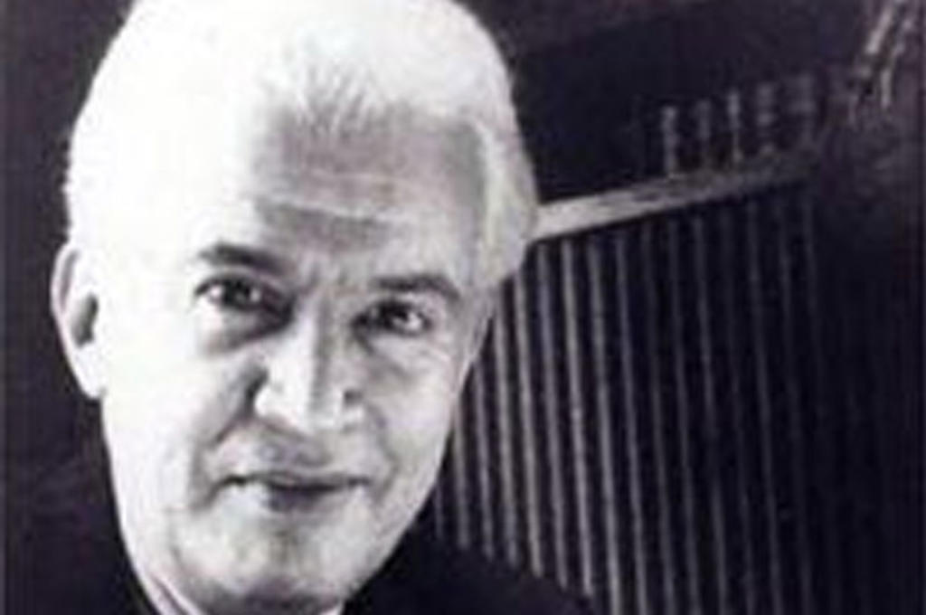 El compositor es calificado como uno de los autores más influyentes en el panorama de las obras de concierto del país, ya que fue uno de los primeros en colocar un estilo moderno en México. (INTERNET)